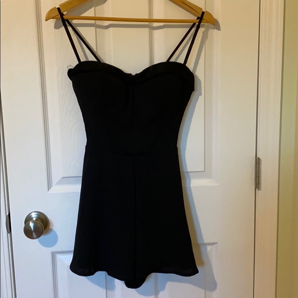 GUESS Mini Romper - Picture 1 of 2